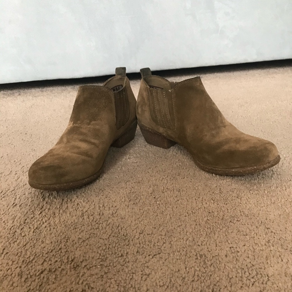 Clark’s Booties, Size 8W